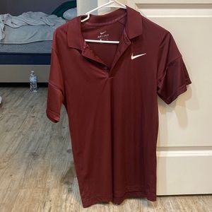 Size medium Nike golf shirt